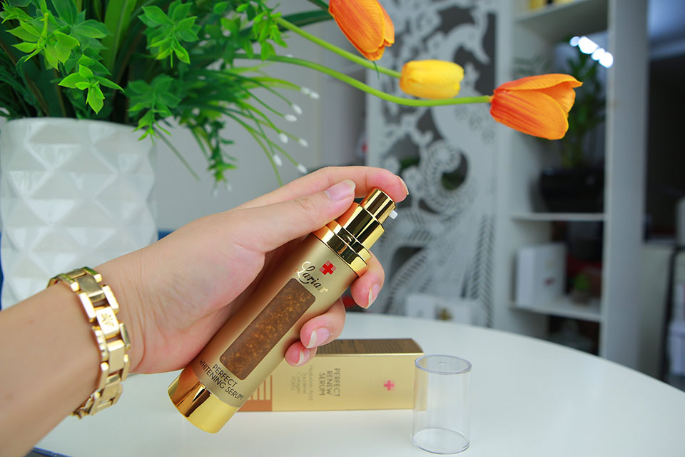 Serum Vitamin C vàng 24k Larian lọ 50ml