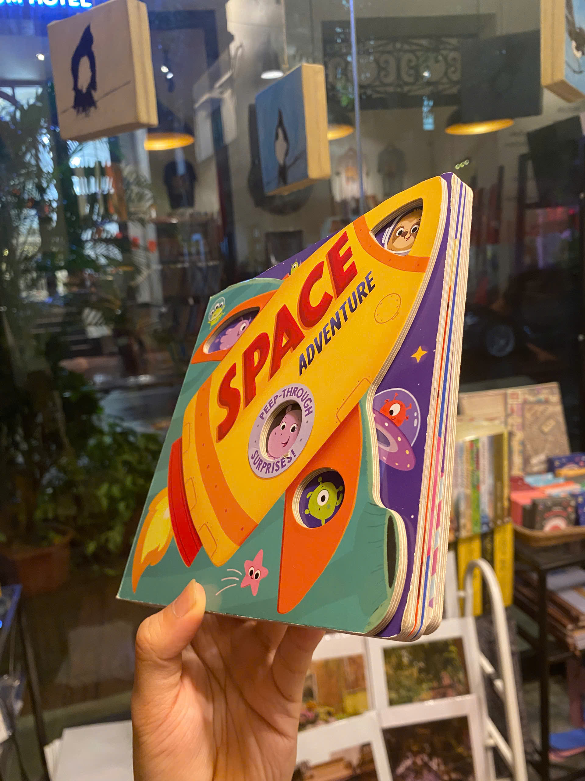 Sách - Space Adventure: Peep-through Surprise by Igloo Books | Children's Picture Activity Book