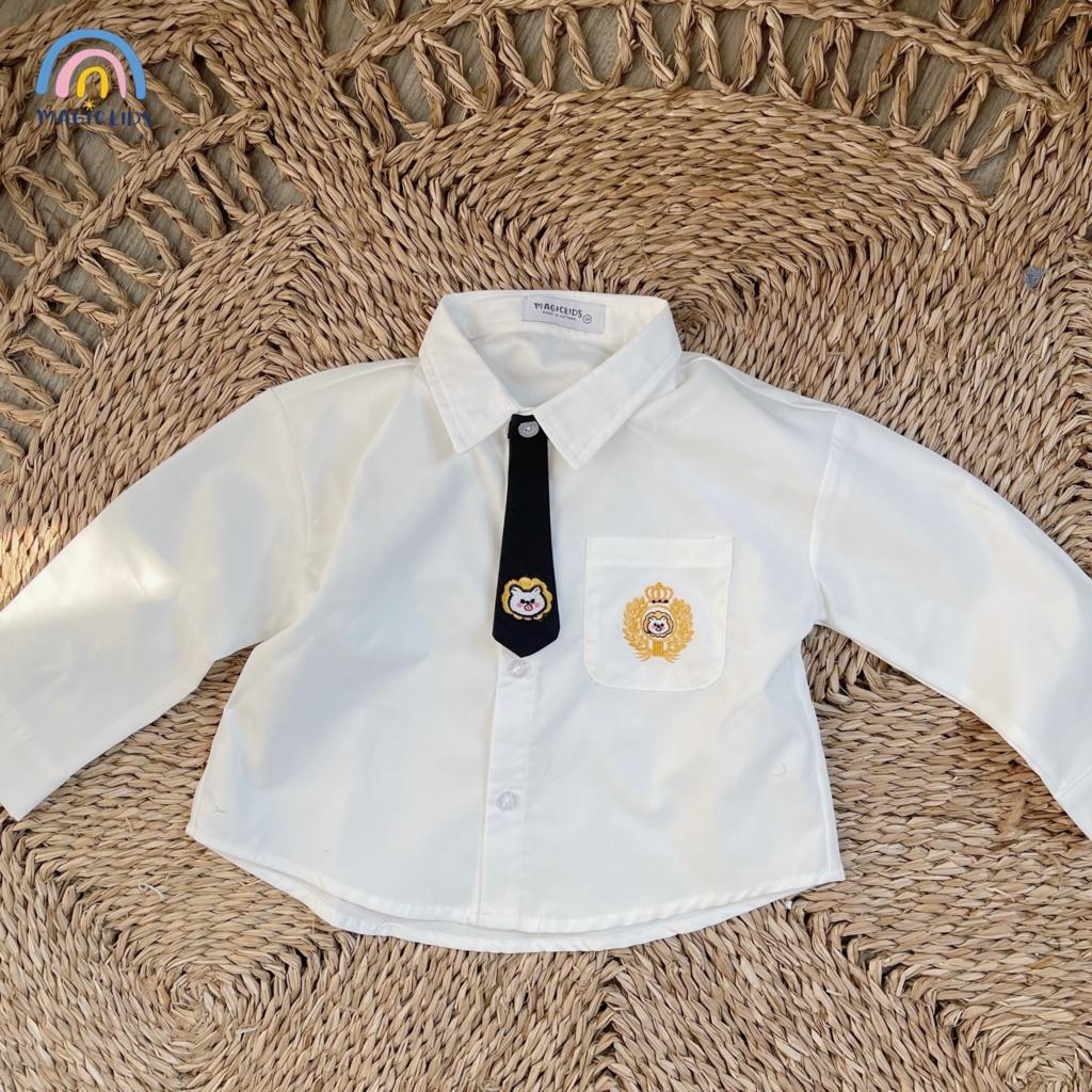 Áo sơ mi trắng dài tay cho bé Magickids kèm cà vạt thêu huy hiệu cao cấp Quần áo trẻ em đi học, đi chơi AO22055