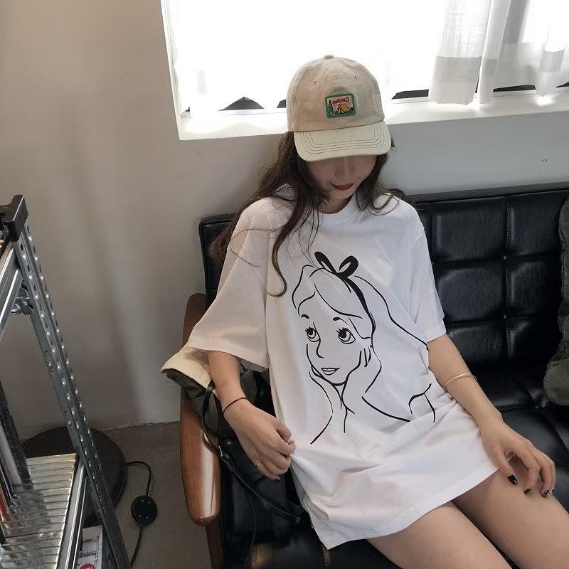 Áo pull nữ màu trắng hình cô gái trẻ trung
