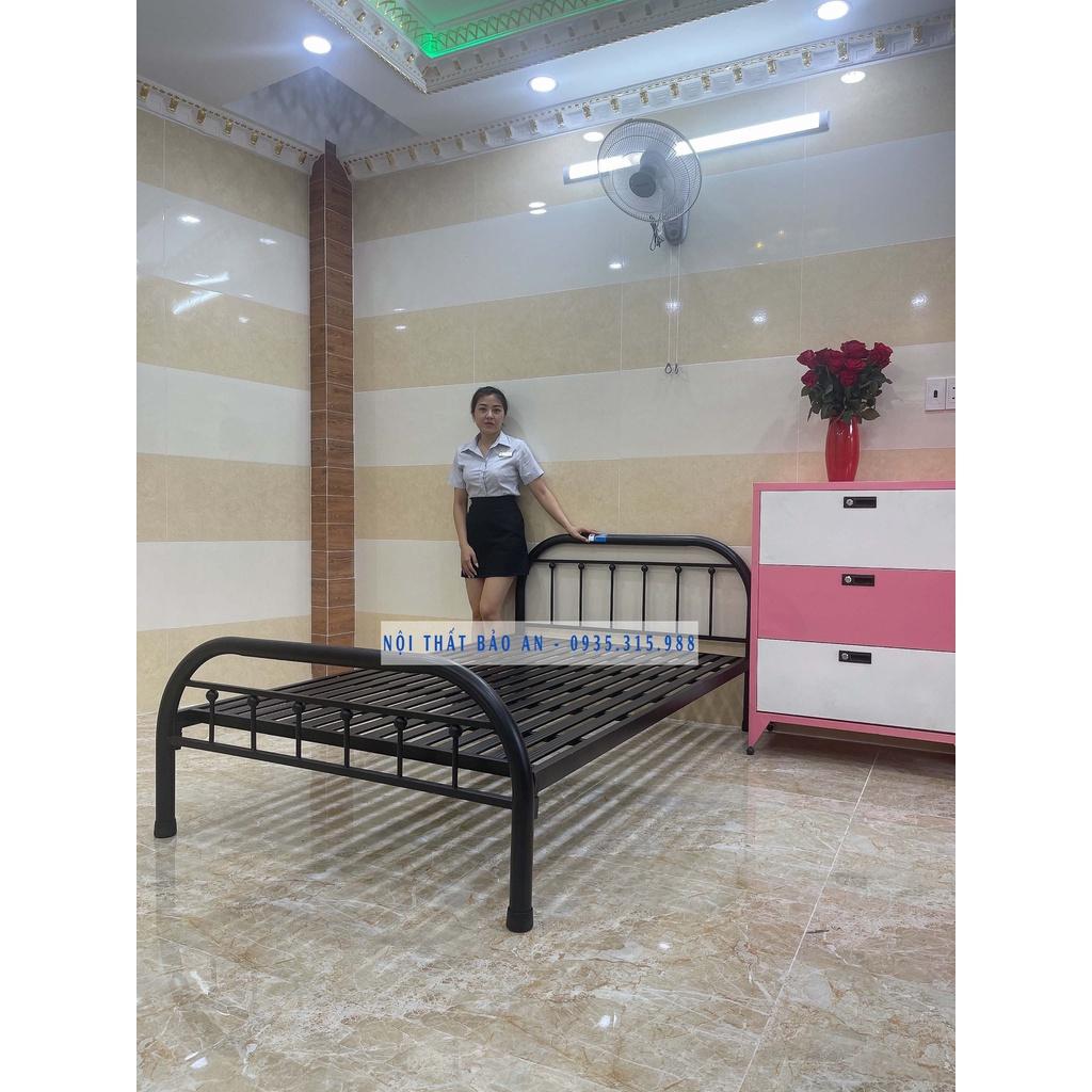 Giường sắt kiểu bo góc rẻ đẹp - 1m2x2m - - Nội Thất Bảo An