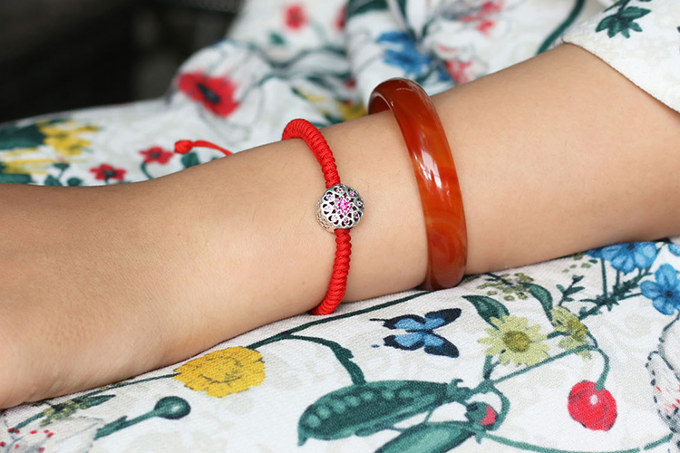 Vòng Kết Dây Đỏ Charm Ngọc Quý Gemstones GA6