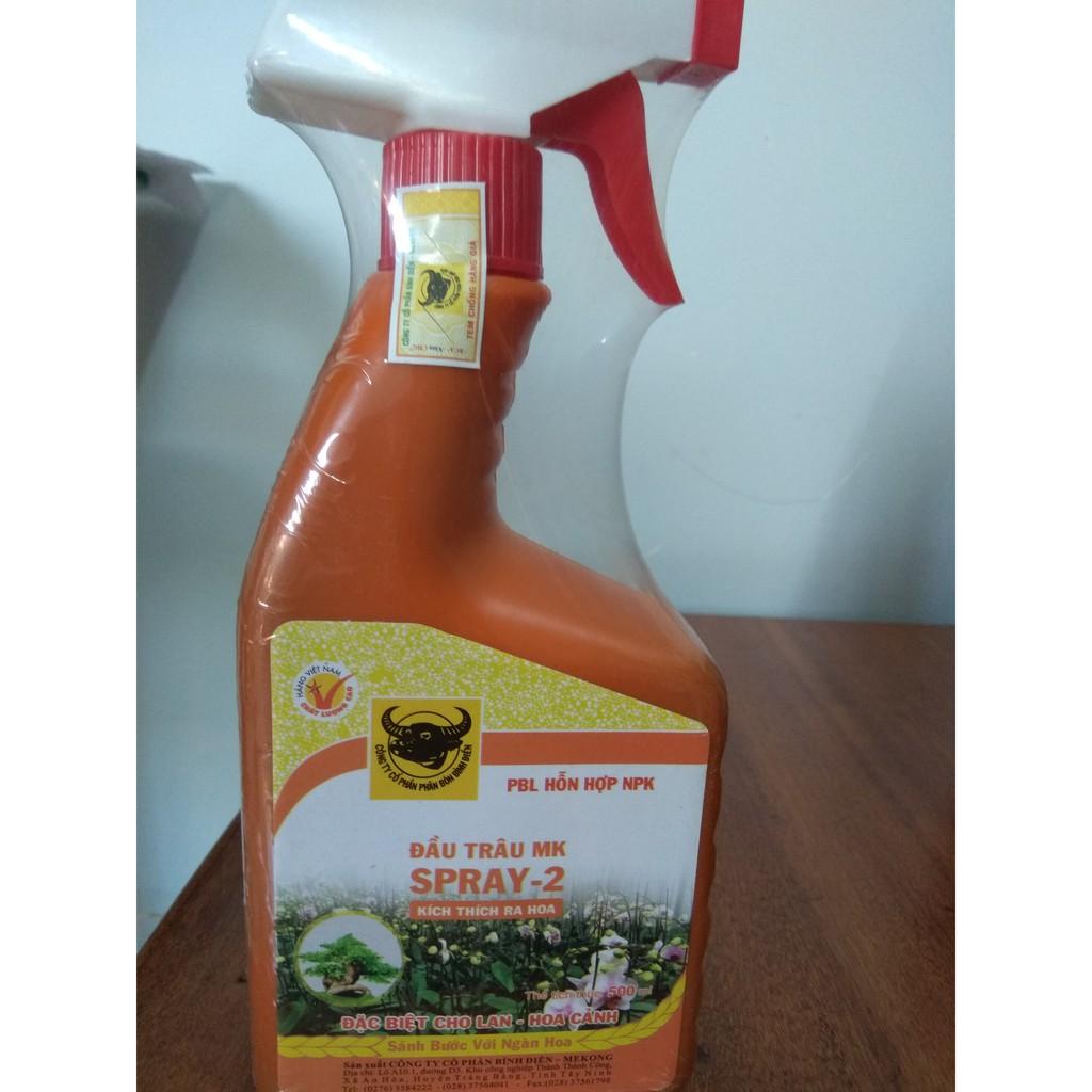 Phân bón Đầu trâu Spray 2 kích thích ra hoa - chai 500ml