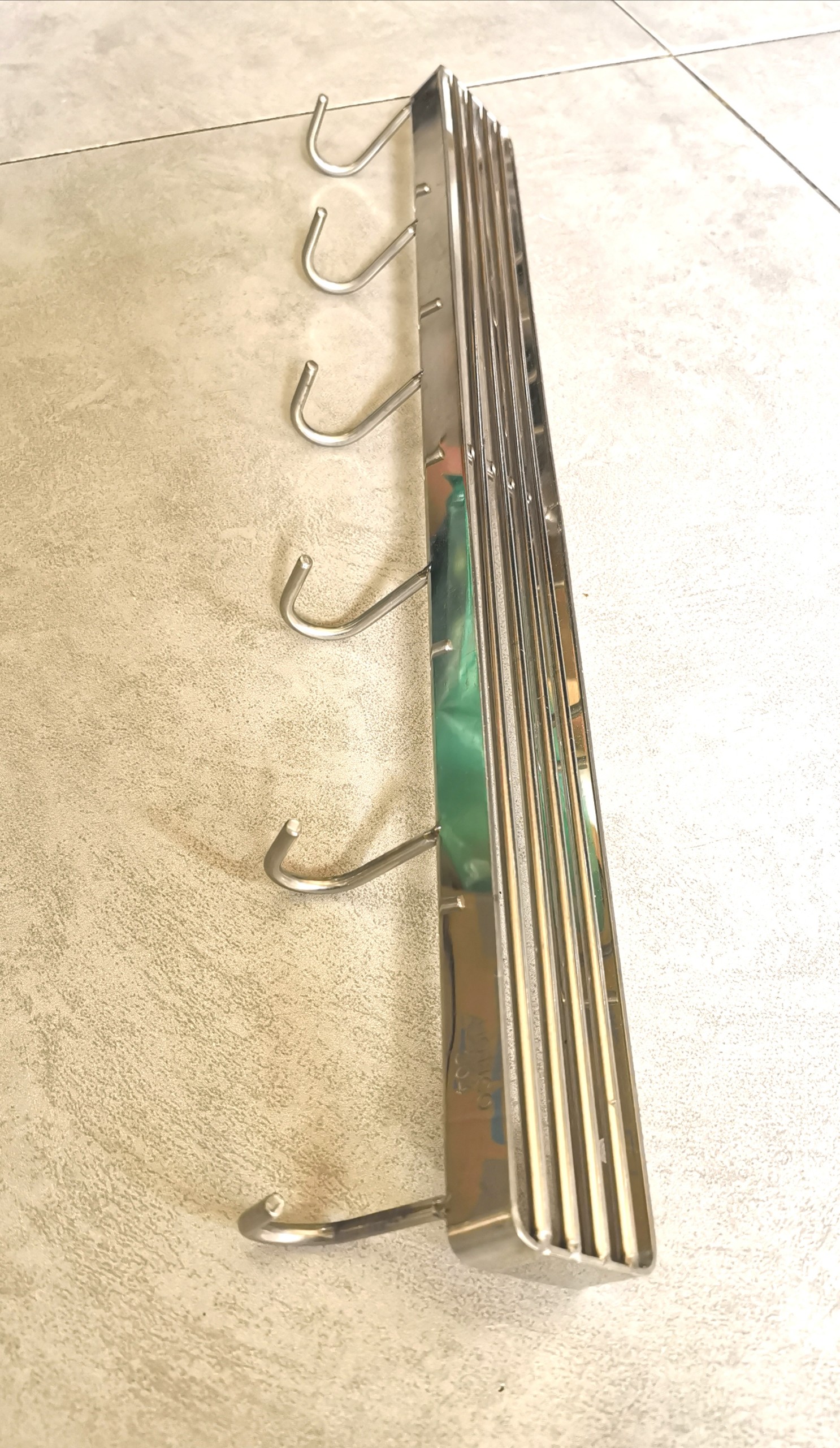 Kệ Gát Dao Treo Tường Có Móc Treo Inox 304