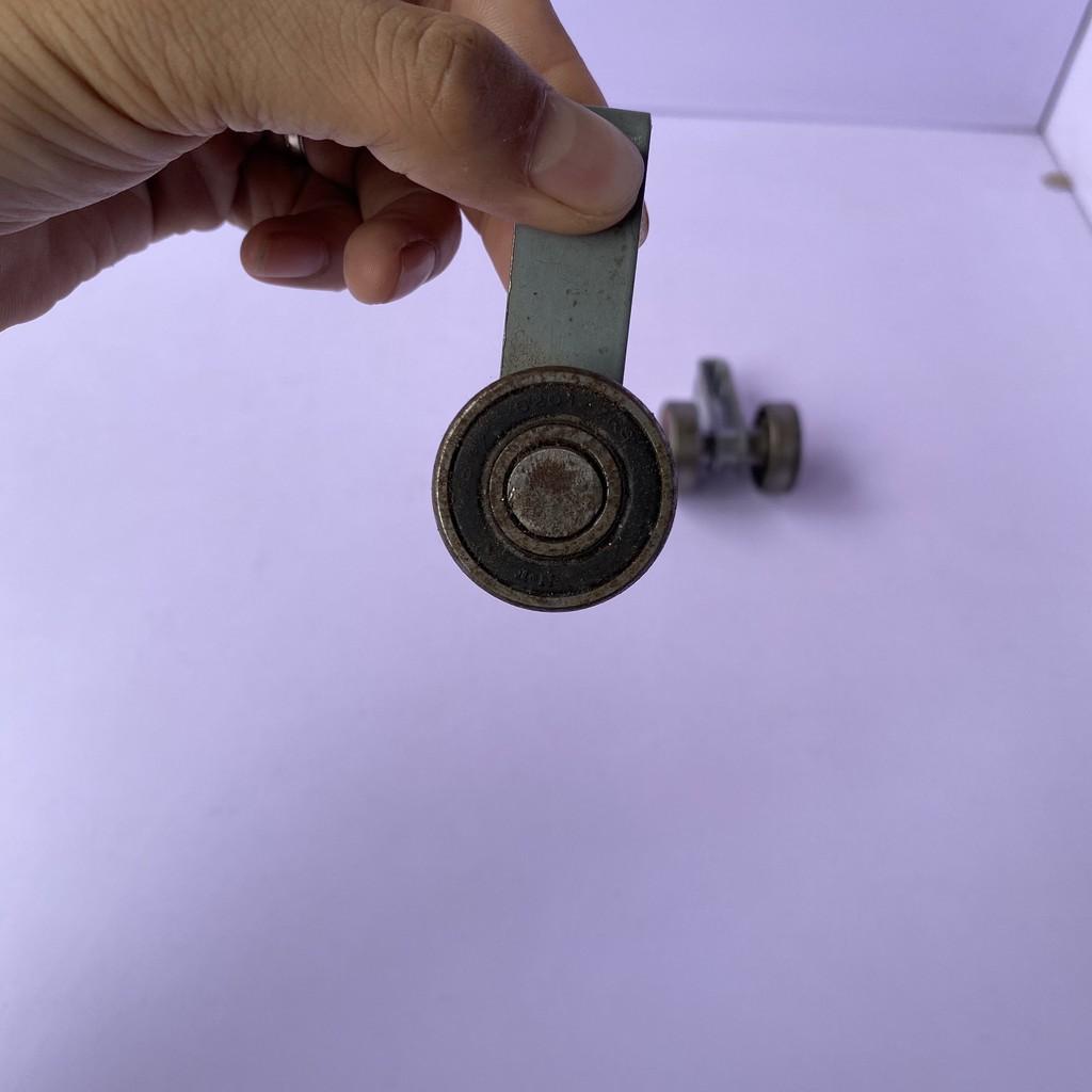 Bi treo cửa xếp cửa đẩy các cỡ