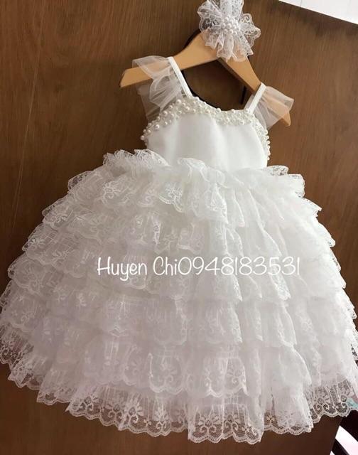 Đầm thiết kế ren nhiều tầng