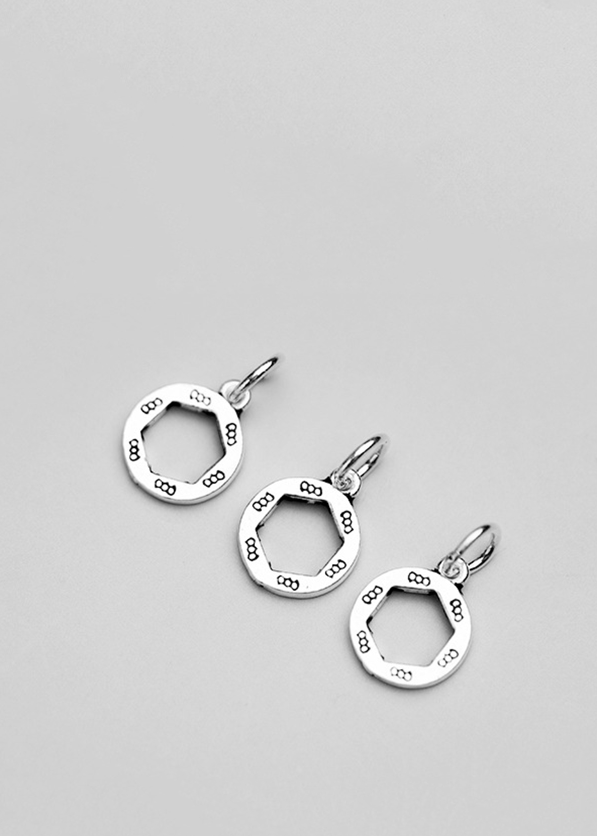 Combo 3 cái charm bạc tròn lục giác treo - Ngọc Quý Gemstones
