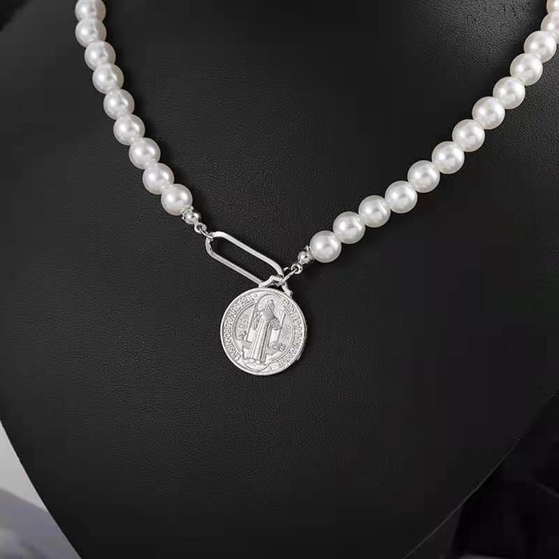 Dây chuyền vòng cổ ngọc trai bất đối xứng cá tính đồng xu cổ
