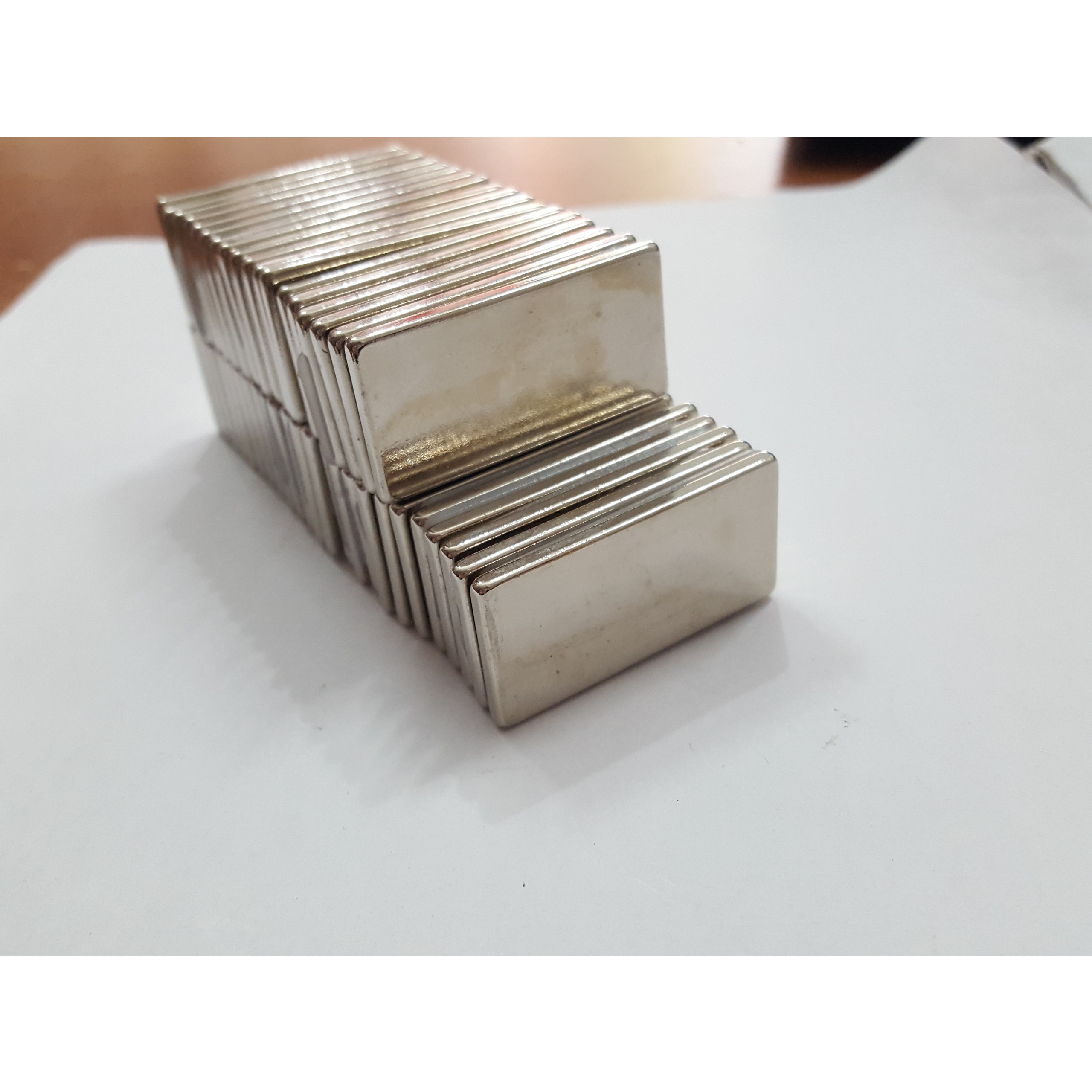 Nam châm viên khối 40x20x3mm