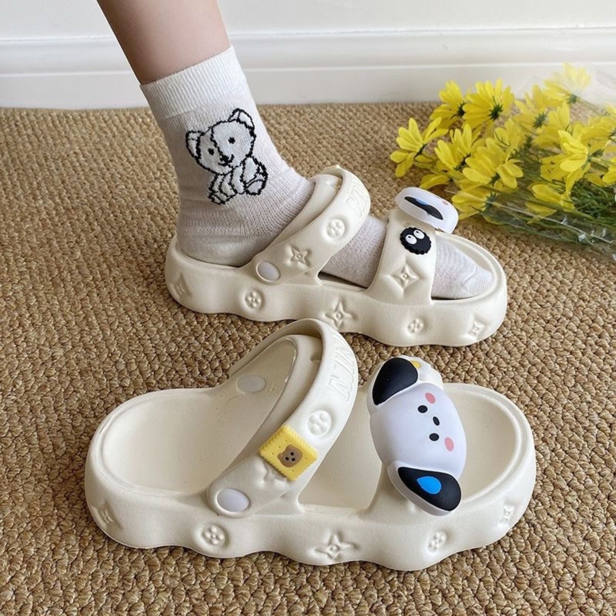 Sandal nữ đế cao 3.5cm quai ngang xoắn điệu đà chất nhựa EVA siêu nhẹ êm chân D320