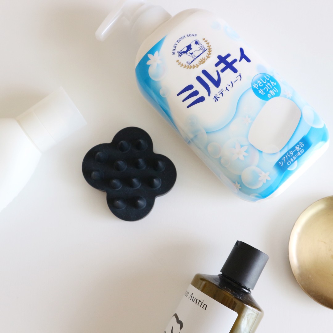 Combo Sữa Tắm Sáng Da Hương Hoa Cỏ Cow Milky Body Soap Citrus