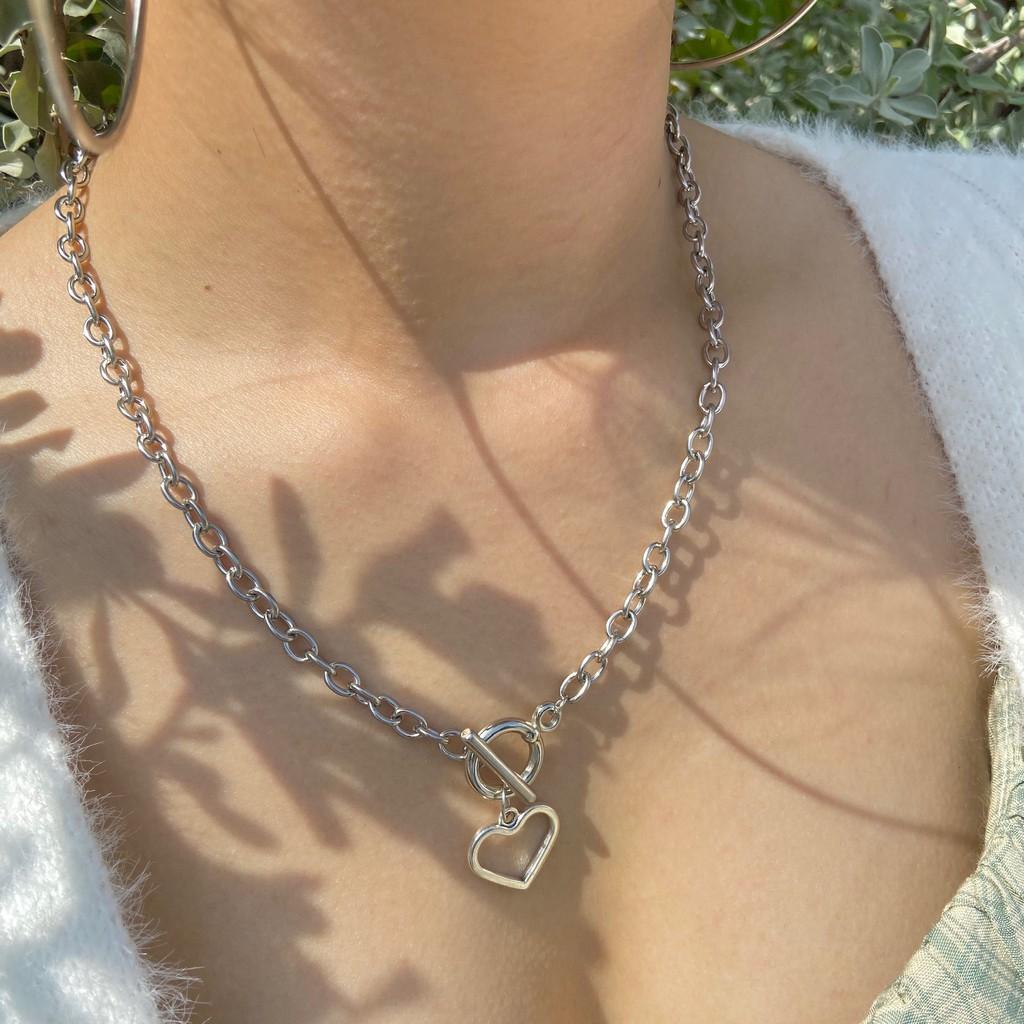 Vòng cổ Hàn quốc - Vòng cổ xích nhỏ trái tim rỗng phong cách vintage Âu Mỹ