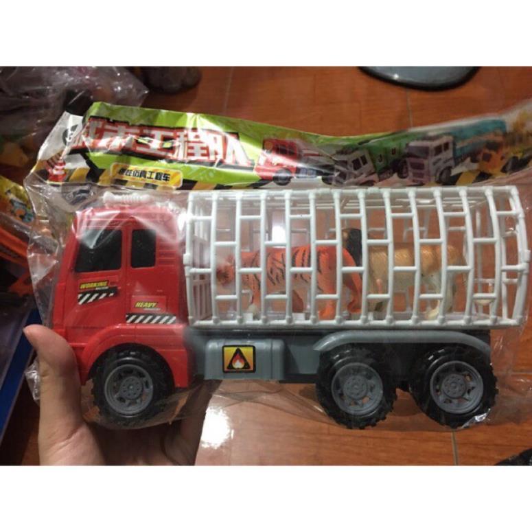 Xe chở thú bánh đà tặng kèm 2 thú