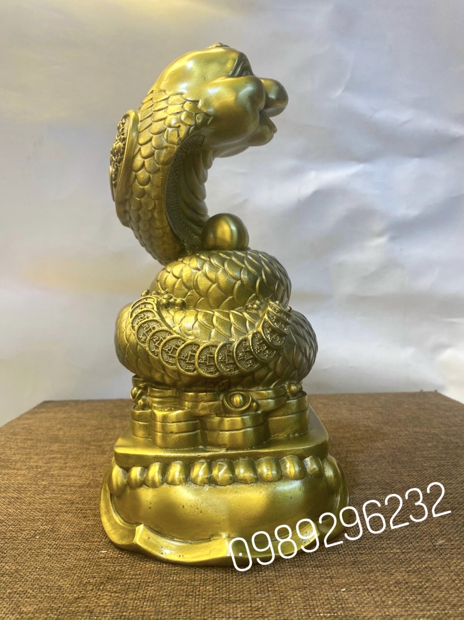 Tượng linh vật Rắn phúc phong thủy bằng đồng vàng cao 22cm - Tượng Rắn tài lộc