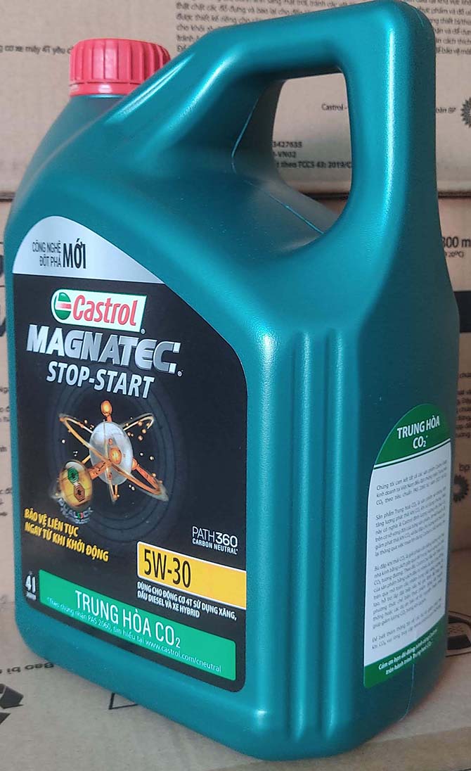 Dầu nhớt cho động cơ ô tô Castrol Magnatec, SAE 5W-30, SP, (Can 4 lít)