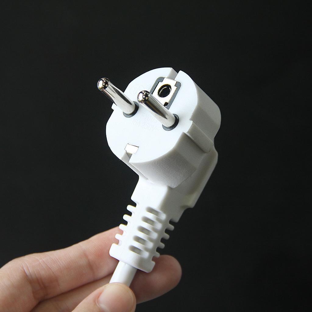 Ổ cắm điện đa năng Remax có 3 cổng USB Remax RV-03 lỗ cắm tải 2500W an toàn chống giật, chịu nhiệt - Hàng Chính Hãng