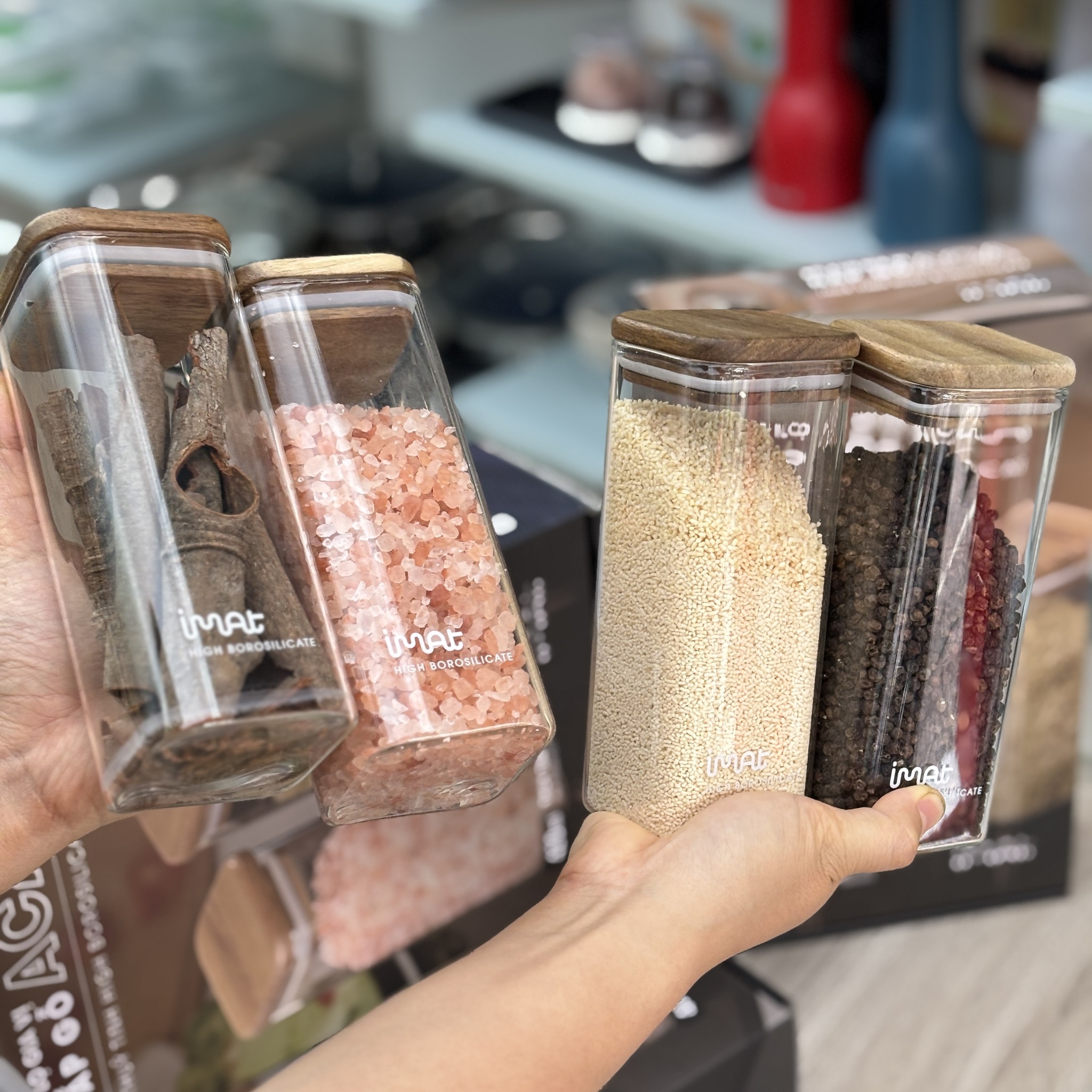 Bộ 4 Hũ Gia Vị Imat Thủy Tinh Nắp Gỗ Acacia ACA 400ml Sang Trọng Tiện Dụng