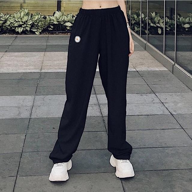 Daisy pants - Quần ống suông thêu hoa