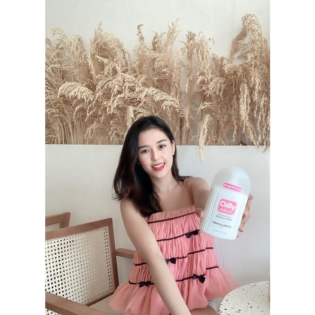 Combo 2 chai Dung dịch vệ sinh phụ nữ Chilly Delicato - Dưỡng mềm mại, sạch dịu êm - số 1 tại Italy-