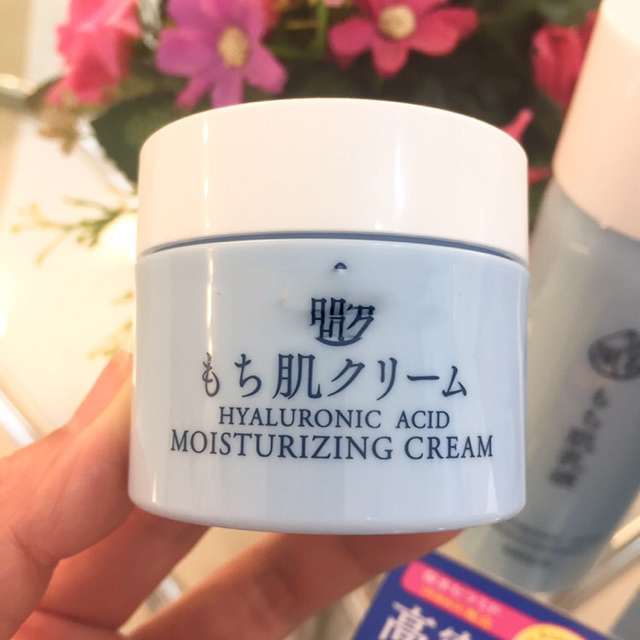 Kem đêm ngăn ngừa lão hóa Collagen Naris Hyaluronic Acid Moisturizing Cream Nhật Bản 48g + Móc khóa