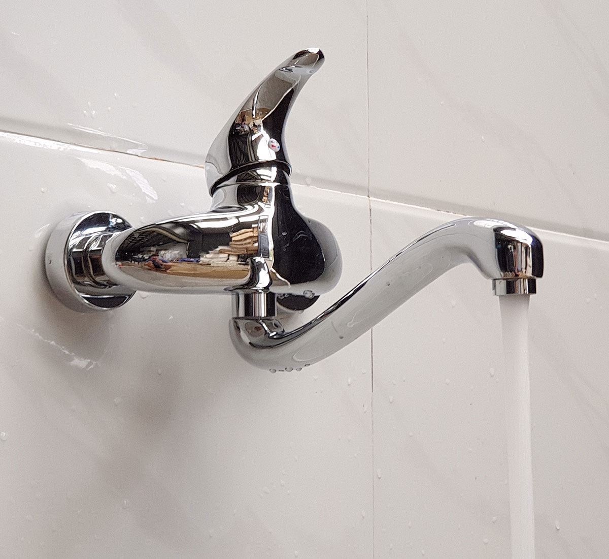 Tên sVòi rửa chén âm tường nóng lạnh Đồng mạ Chrome Eurolife EL-T015AT (Trắng bạc)