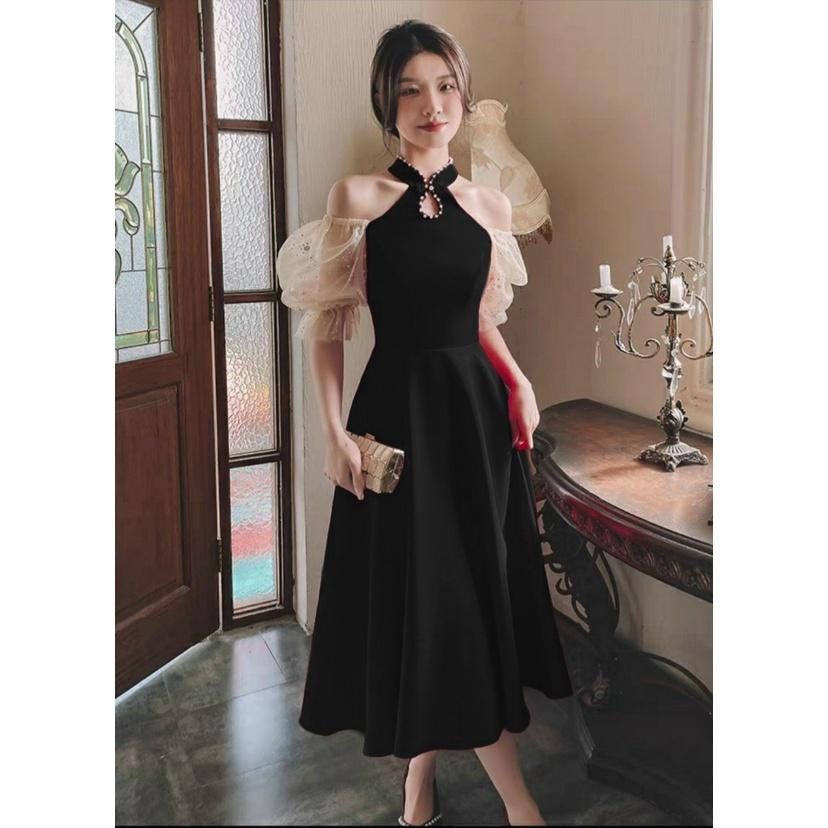 Đầm xoè cổ yếm đính cườm tay phối lưới kim sa