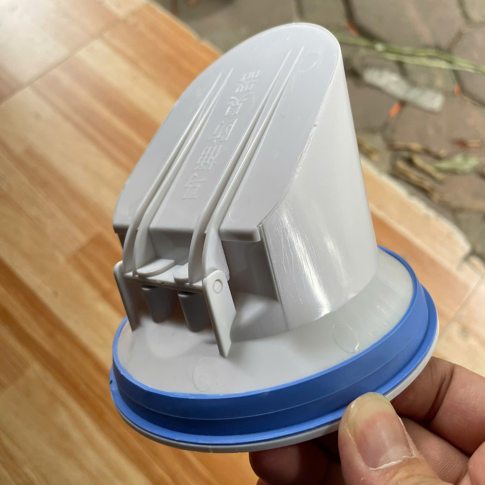 Nắp Cống Ngăn Mùi Hôi PVC, Nắp Đậy Cống, Nắp Thoát Sàn Chống Côn Trùng Hiệu Quả
