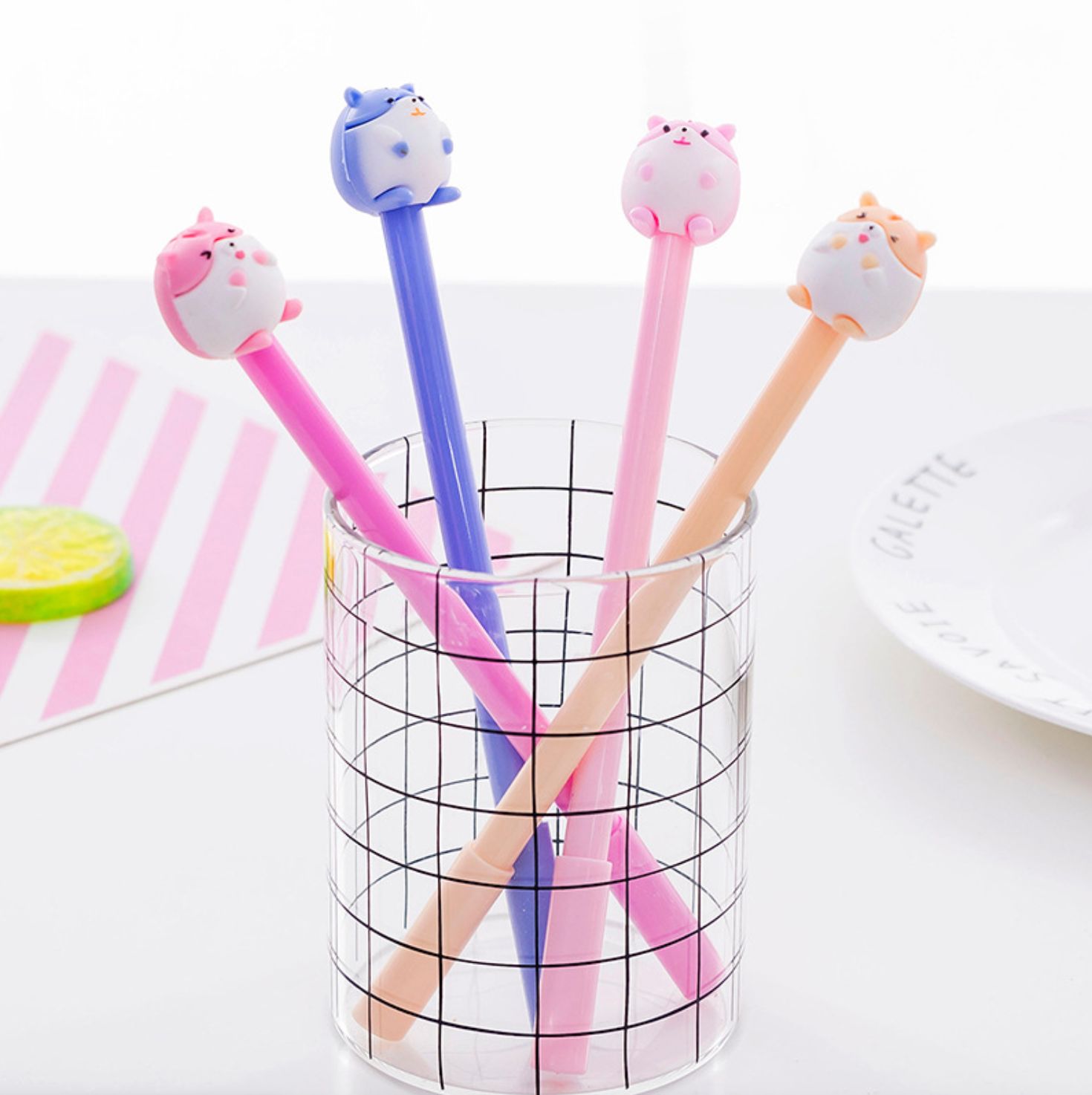 Bút Bi Sóc Chuột Siêu Dễ Thương - Bút Bi Nước Văn Phòng Mực Đen