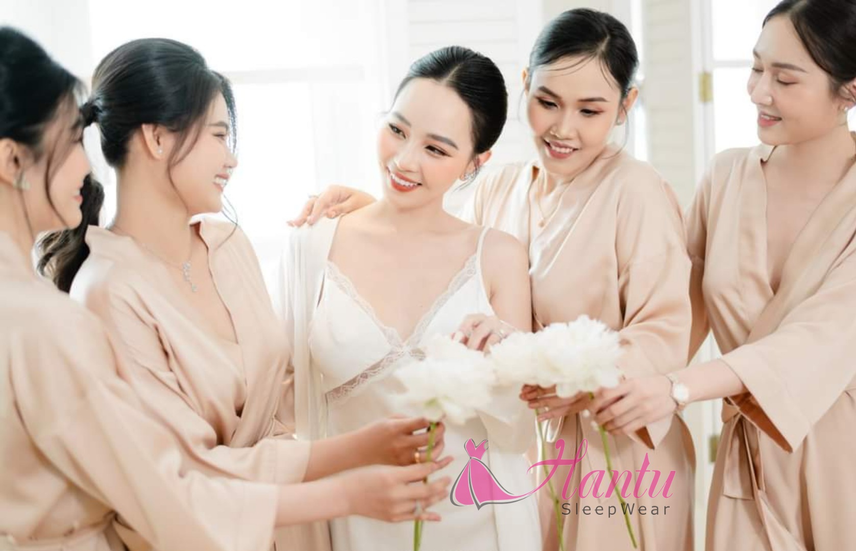 Set áo choàng kèm váy ngủ lụa 2 dây chụp hình phóng sự cưới Hantu Sleepwear nhiều màu,đủ size