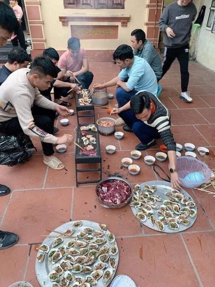 Bếp Nướng Than Hoa Dài Cao Cấp