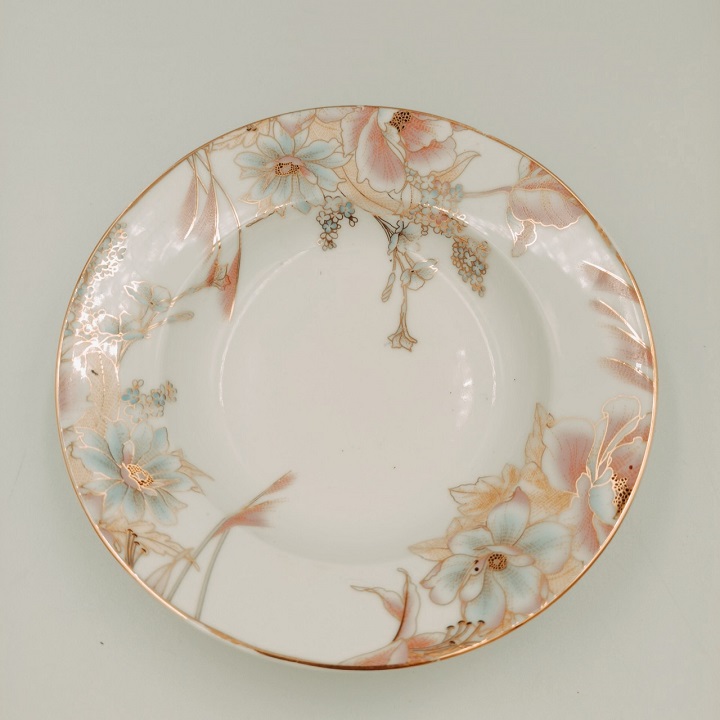 Đĩa sứ Long Phương Viền Vàng 15 cm Họa Tiết Hoa Đỏ Cao Cấp