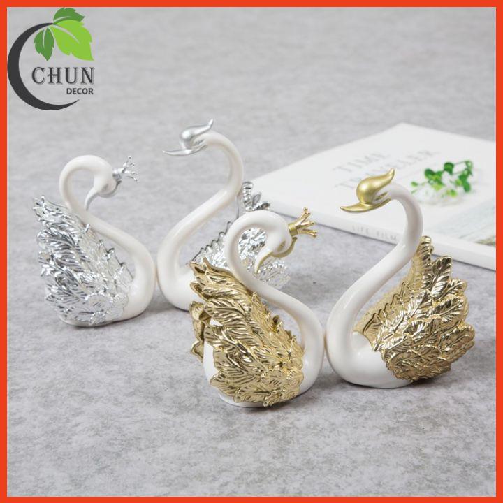 Thiên nga nhựa trang trí kệ tủ, kệ gắn tường, làm quà lưu niệm