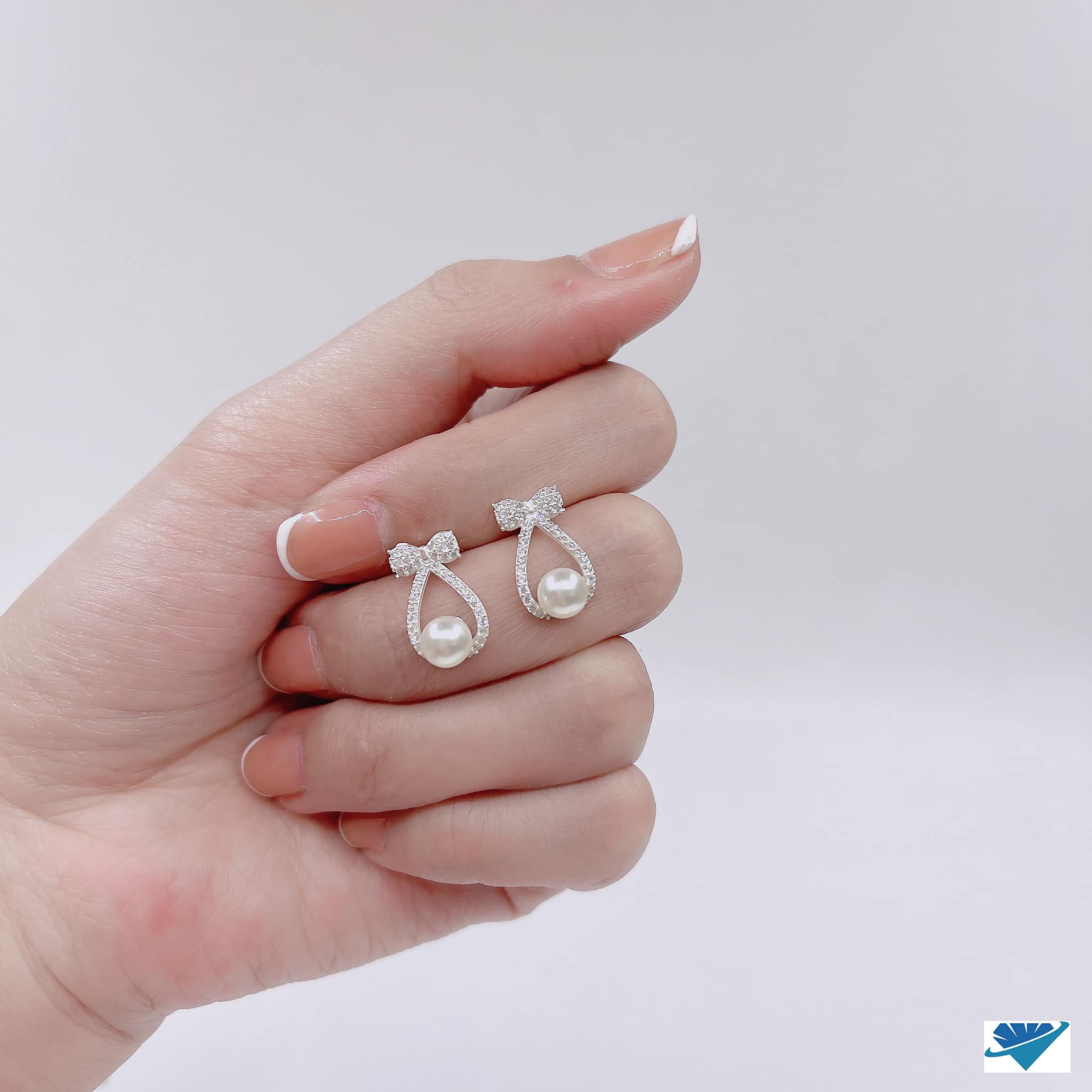 Bông tai nữ chất liệu bạc 925 chốt đấy MS65h