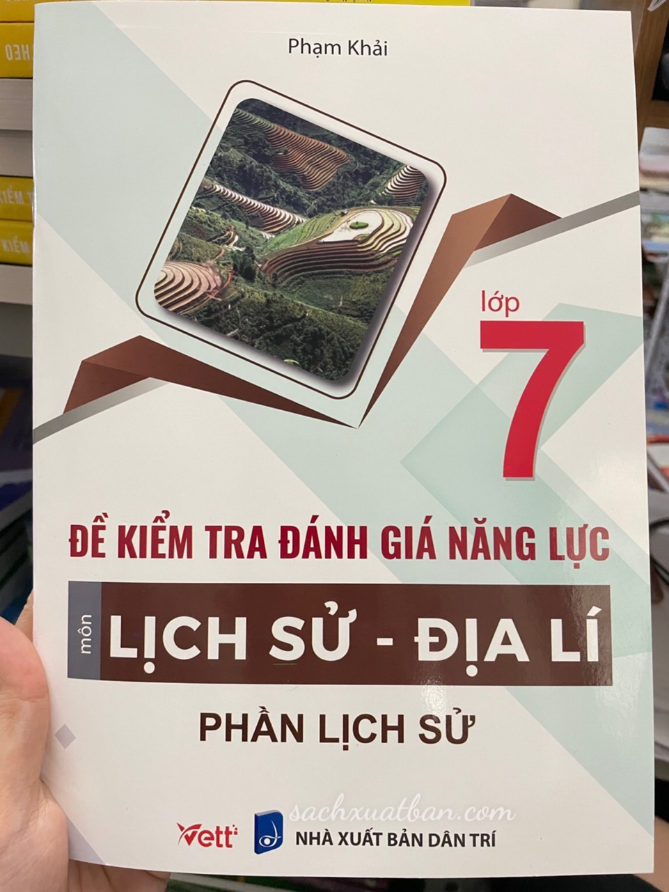 Combo 2 cuốn Đề kiểm tra đánh giá năng lực môn Lịch Sử - Địa lí Lớp 7