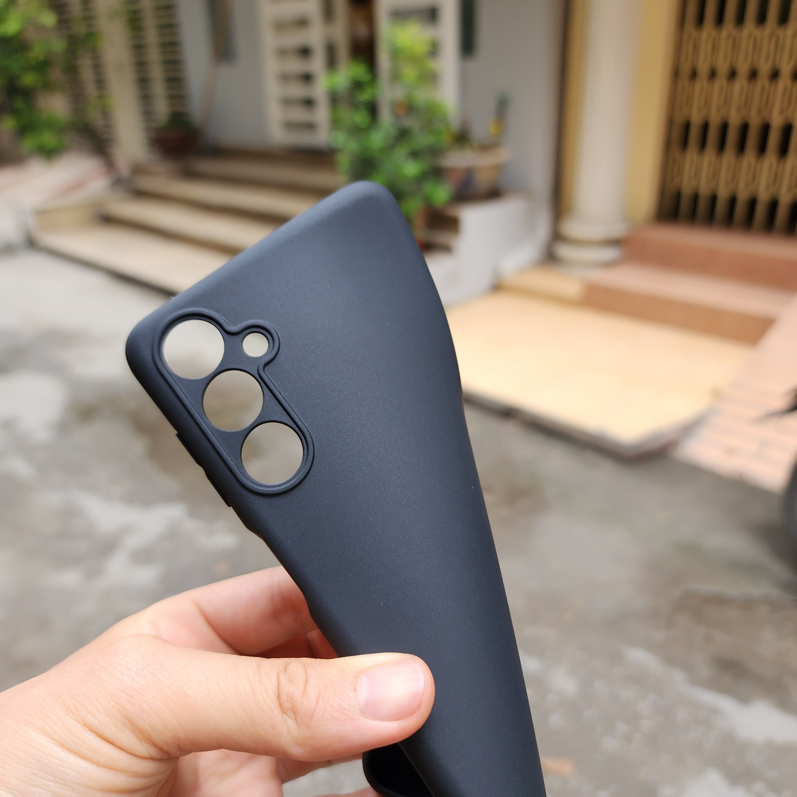 Ốp Lưng Dẻo Chống Bẩn cho Samsung A24 4G - Đen Nhám Mịn Chống Bám Vân Tay, Có Gờ Bảo Vệ Camera.