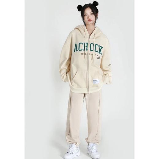 Áo khoác Zip dây kéo thêu chữ ACHOCK màu be