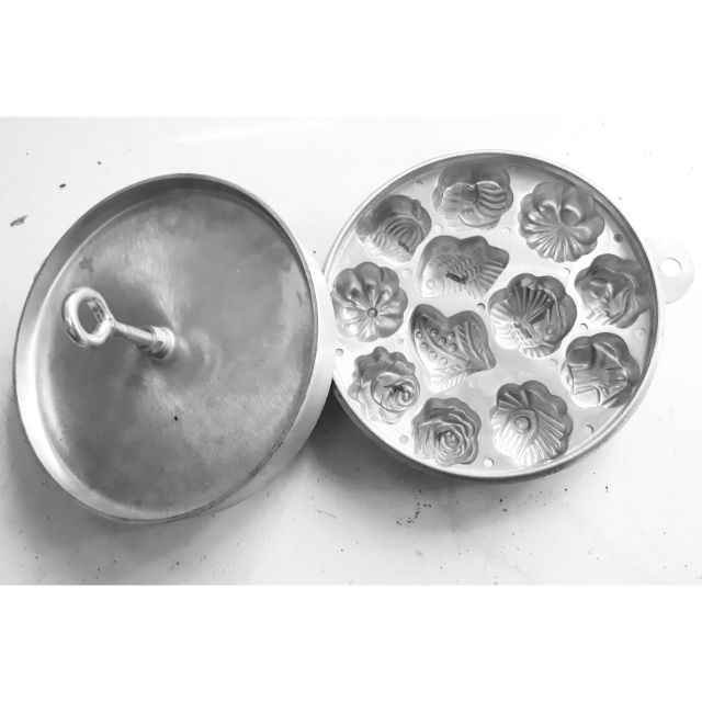 Khuôn Bánh Thuẩn Bánh Bông Lan 12 Bánh
