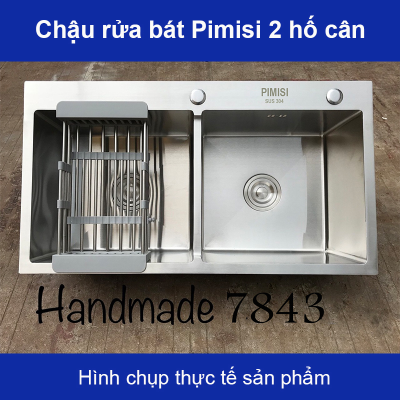 Chậu rửa bát chén inox 304 Pimisi đúc 2 hố cân, kích thước bồn rửa chén 78 x 43 - 82 x 45 cm làm từ thép không gỉ sus 304 đầy đủ xi phông loại to và kèm rổ đựng đồ dùng để rửa chén bát gắn được cả âm - dương bàn đá bếp | Hàng chính hãng