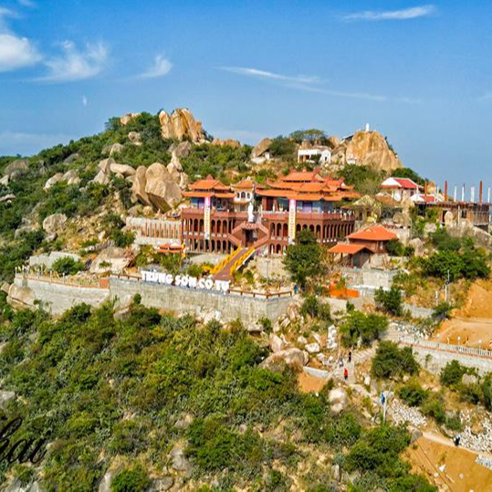 Tour Vĩnh Hy - Nét Đẹp Hoang Sơ 2N2Đ - Vịnh Vĩnh Hy - Ninh Hải - Mũi Cá Ông - Hang Yến - Hòn Rùa - Hang Rái - Ninh Chữ - Tháp P0klong Grai - Làng Gốm Bàu Trúc