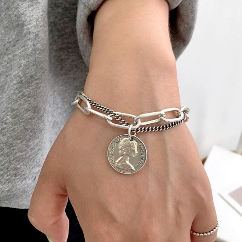 Vòng Tay Kim Loại Mặt Hình Chân Dung Phong Cách Retro Cho Nữ
