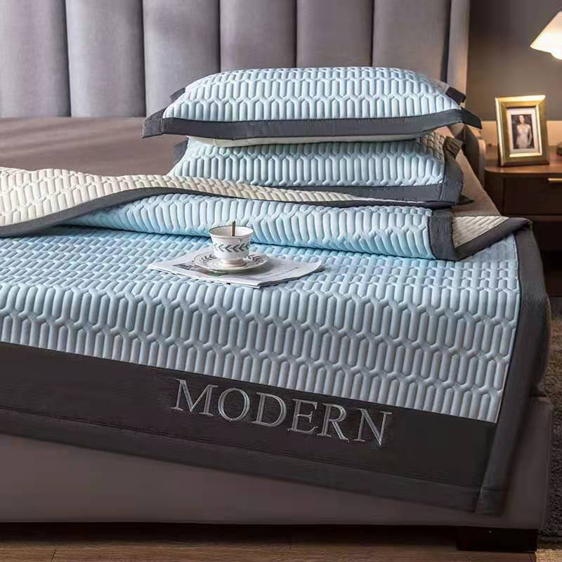 Chiếu Điều Hòa Tencel Cao Su Non MODER HOME - Màu Xanh Nhạt