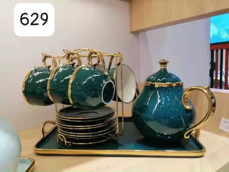 Bộ ấm chén sứ khay đựng kèm đĩa núm vàng ngẫu nhiên-AVN32