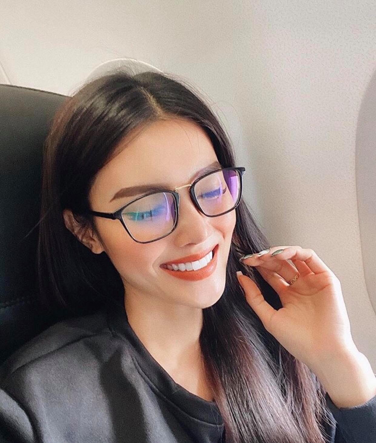 Kính mắt vuông KOREA nhựa dẻo cao cấp