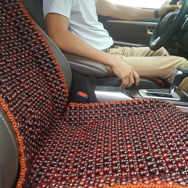 Đệm lót ghế ô tô hạt gỗ Cẩm Lai 100% tự nhiên tựa lưng massage trên ô tô Dạng đan kết diềm mép cao cấp