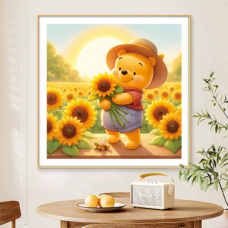 Tranh thêu kín Gấu dễ thương dw0685, kích thước 62 x 62 cm, thêu kín