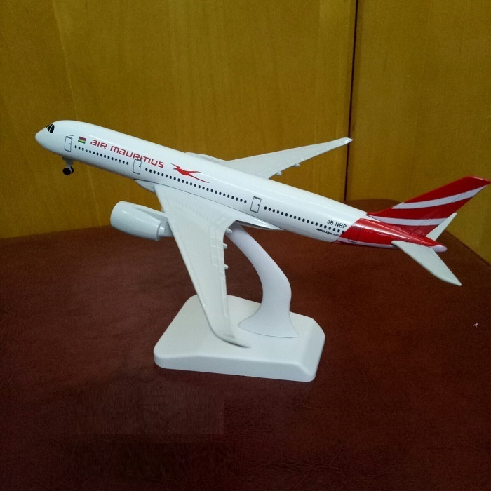 Mô hình máy bay tĩnh A350 M.a.u.r.i.t.i.u.s 20cm có bánh xe
