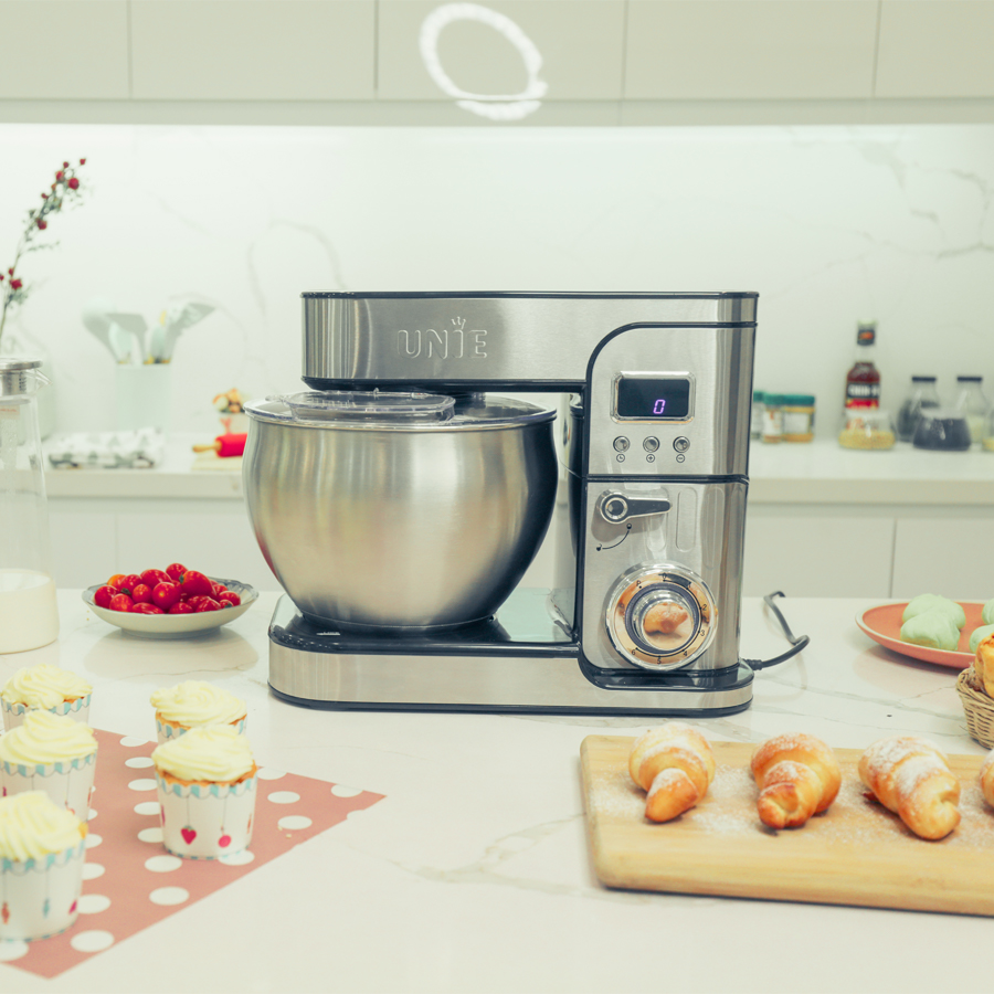 Máy nhồi bột Unie EM5