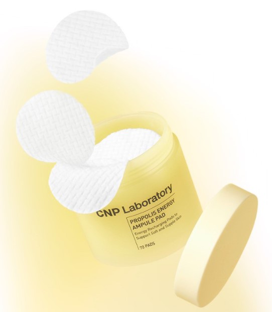 Bông dưỡng da đa năng chiết xuất keo ong CNP Propolis Ampule Pad (70pads)