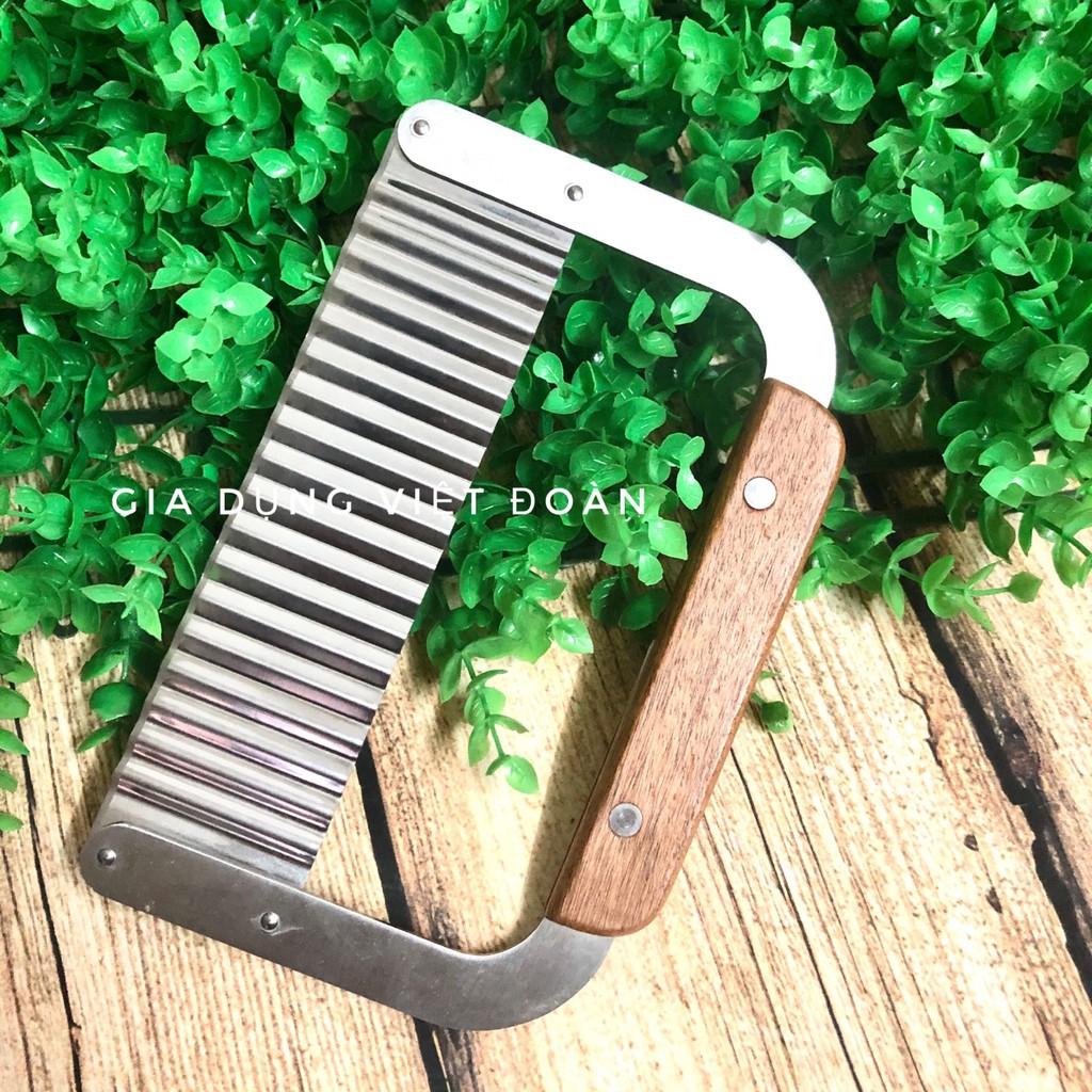 Dao chặn thực phẩm CÁN GỖ lưởi INOX 304. Dụng cụ bếp chặn rau củ quả, rau câu, thạch, bánh trái cây tạo gợn sóng