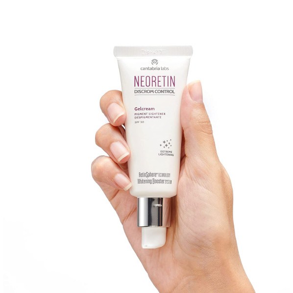 Kem dưỡng trắng da Neoretin Discrom Control Serum Booster Fluid 30ml